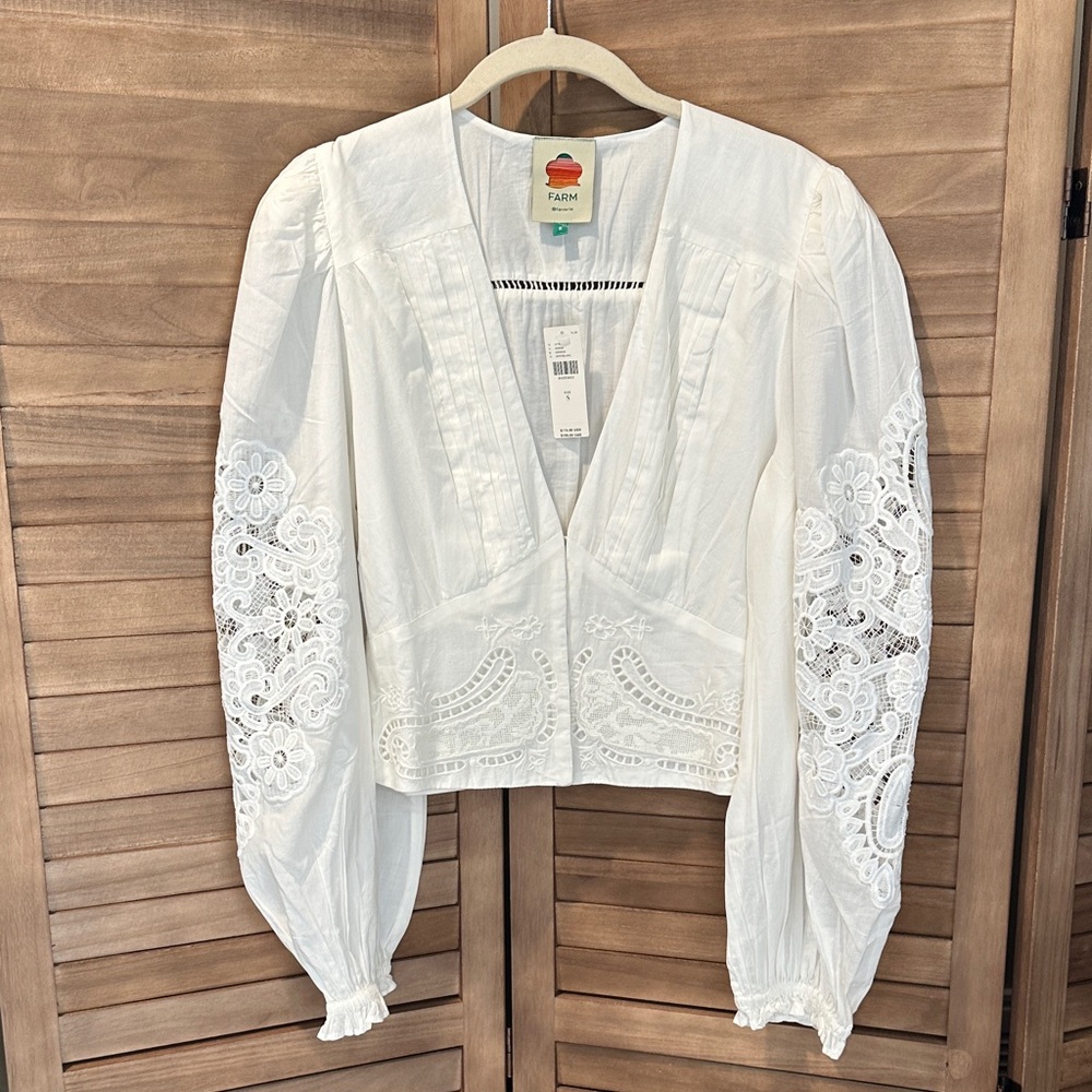 NEW | Farm Rio | Long Sleeve Lace Eyelet Cropped Blouse | V-Neck Top | White | S